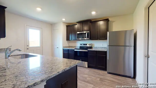 10927 Chatham, Converse, TX 78109 - Image #3