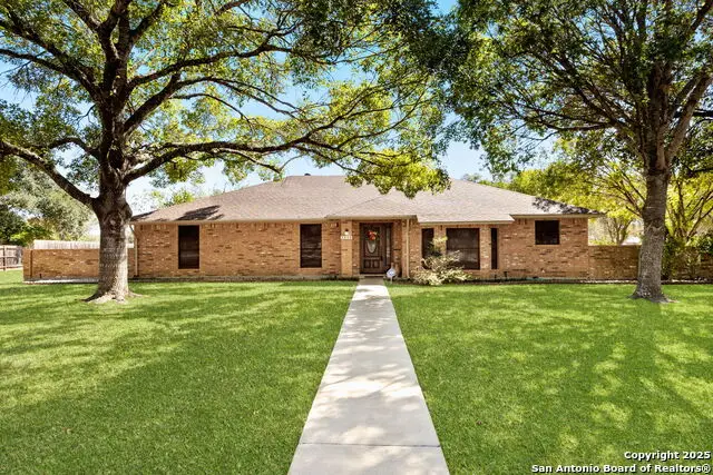 1633 Willow, Seguin, TX 78155 - #2