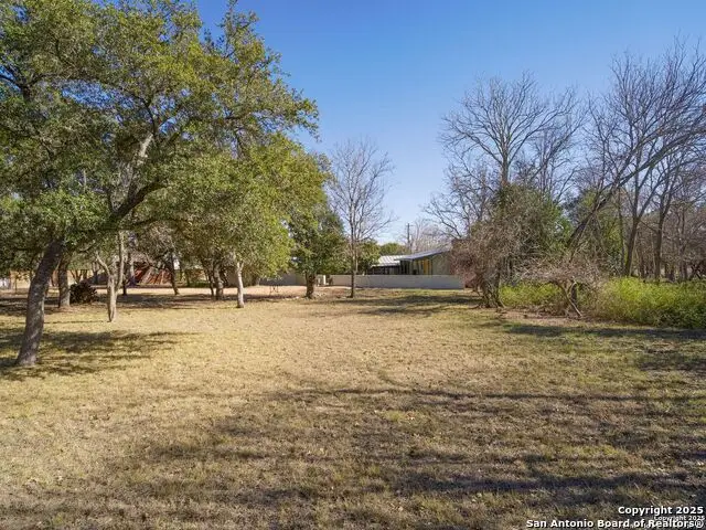 142 Royal Oaks, Kerrville, TX 78028 - Image #3