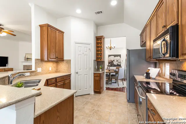 1515 Lookout Pt, San Antonio, TX 78260 - Image #3