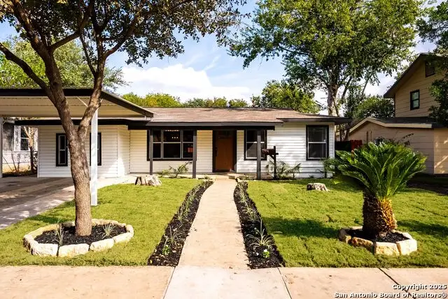 311 Burwood Ln, San Antonio, TX 78213 - Image #2