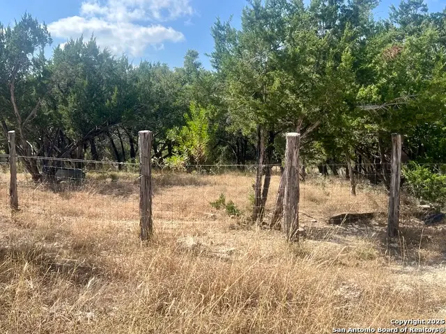 575 Burning Tree, Bandera, TX 78003 - Image #2