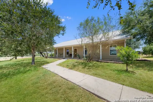 1227 Cr 104, Floresville, TX 78114 - Image #2