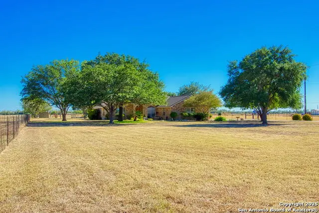 15260 Miller Rd, Saint Hedwig, TX 78152 - Image #3