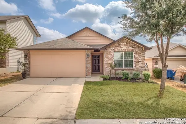 8026 Eclipse Bend, San Antonio, TX 78252