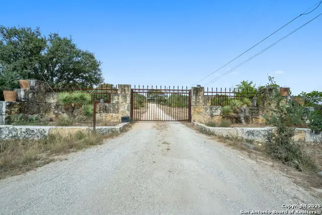 2939 Rolling Oaks, New Braunfels, TX 78132 - Image #2