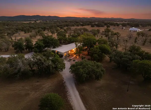 1158 Orchard Park, Medina, TX 78055