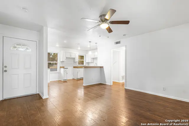 390 Harcourt, San Antonio, TX 78223 - Image #2