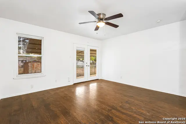 390 Harcourt, San Antonio, TX 78223 - Image #3