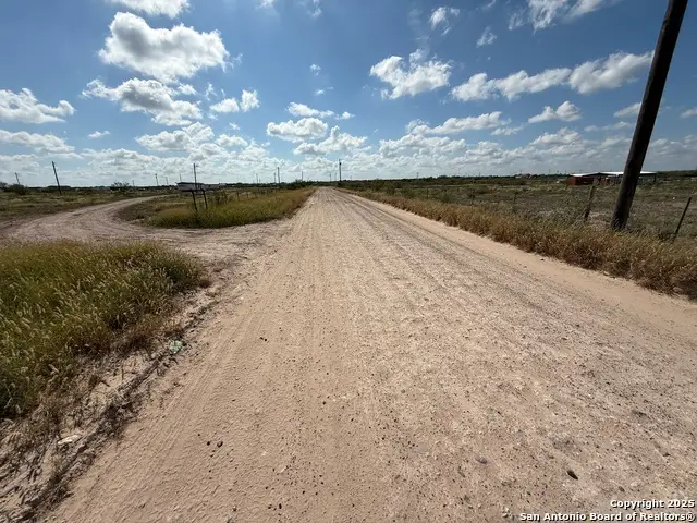 179 Don Antonio Rd, Laredo, TX 78041 - Image #2