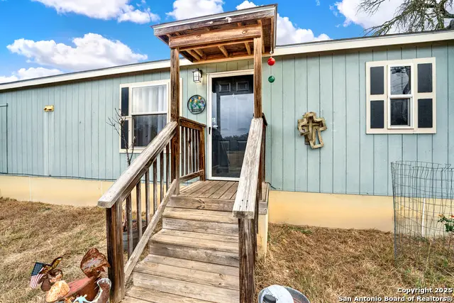 572 River Bluff, Pipe Creek, TX 78063 - Image #2