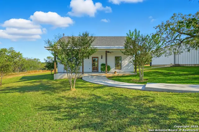 1459 County Road 120, Floresville, TX 78114 - Image #1