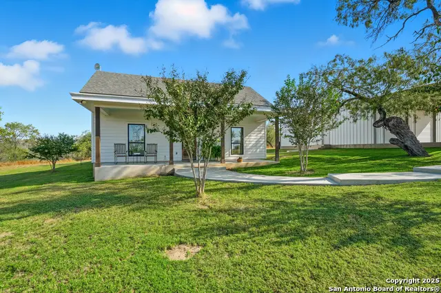 1459 County Road 120, Floresville, TX 78114 - Image #2