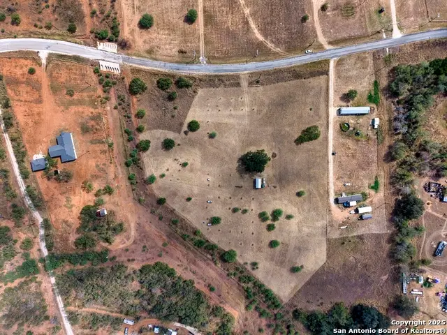 525 County Road 2645, Moore, TX 78057 - Image #2