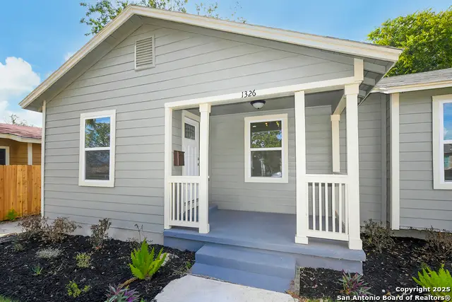 1326 W Lynwood, San Antonio, TX 78201 - Image #2