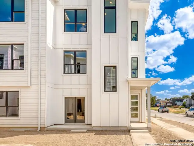 503 Burrus Place, San Antonio, TX 78210 - Image #3