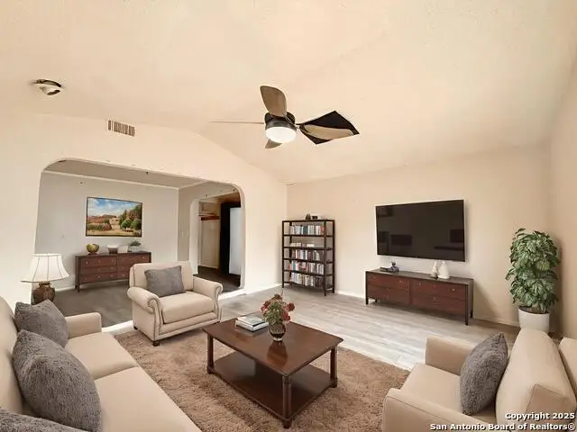 2111 Lamar, San Antonio, TX 78202 - Image #2