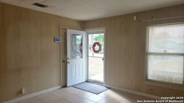 3627 W Poplar, San Antonio, TX 78228 - Image #3