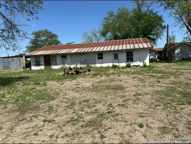 1231 State Highway 132, Devine, TX 78016 - Image #3