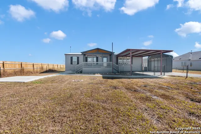 269 W Medina Verde, Natalia, TX 78059 - Image #2