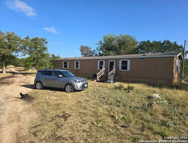 325 Gabe Rd., Kerrville, TX 78028 - Image #2