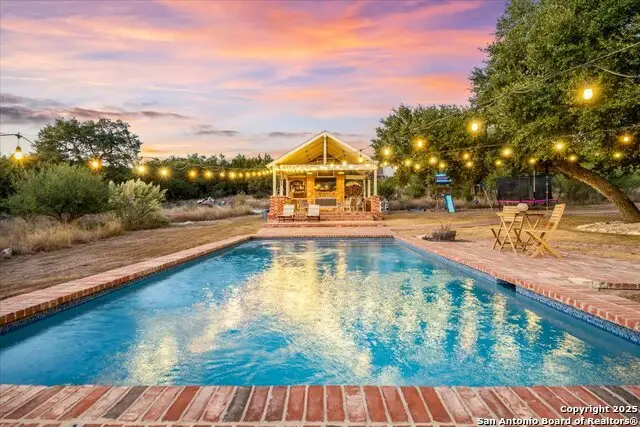 205 Longwood Dr., New Braunfels, TX 78132 - Image #2