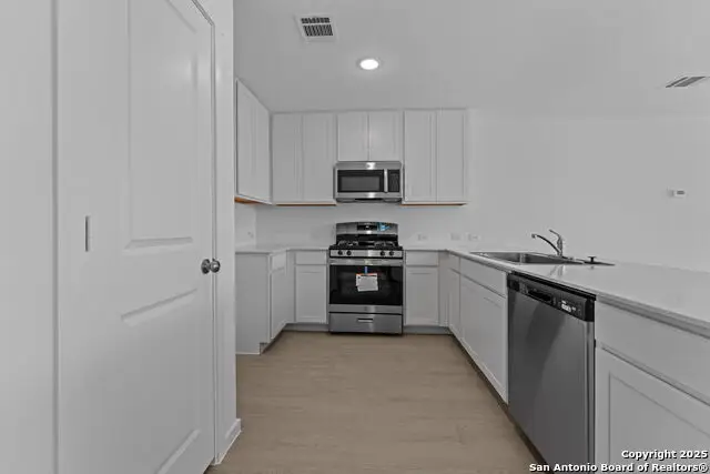 3836 Swift Fox Rd, New Braunfels, TX 78130 - Image #2