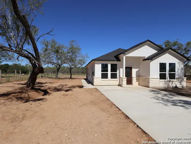 8803 Rockport, Von Ormy, TX 78073 - Image #2