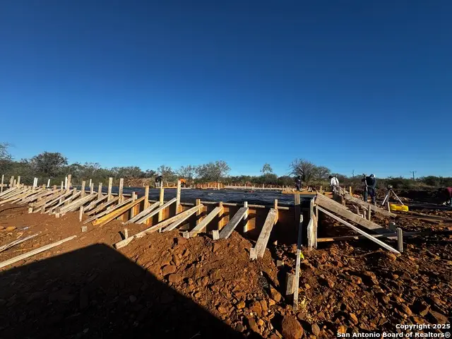 107 Cr 2638, Devine, TX 78016 - Image #2