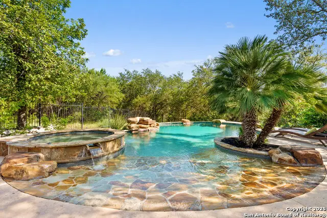 2035 Via Vineda, San Antonio, TX 78258 - Image #2