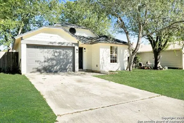 10123 Woodtrail, San Antonio, TX 78250