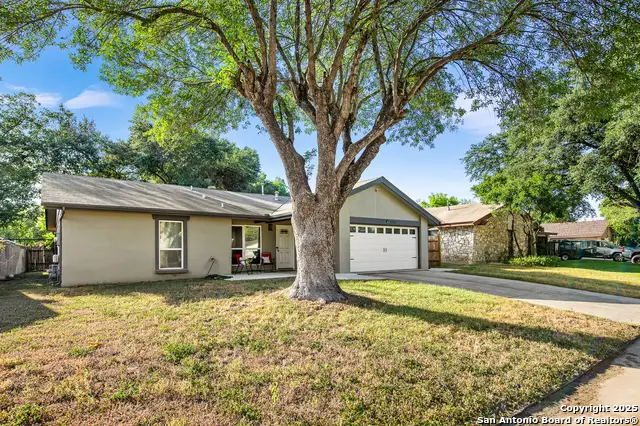 12319 La Albada St, San Antonio, TX 78233 - Image #2