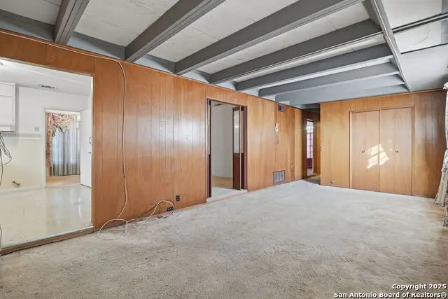 2742 W Craig Pl, San Antonio, TX 78228 - Image #3