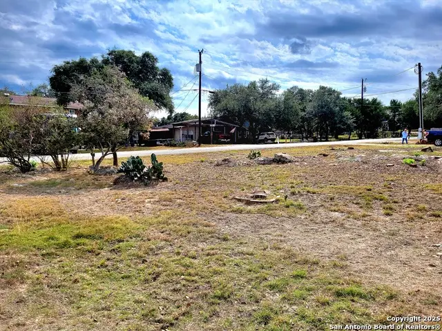 2566 Glenn Dr, Canyon Lake, TX 78133 - #2
