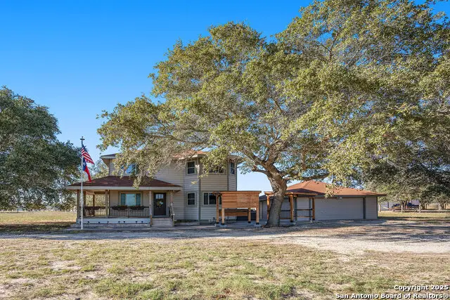250 Palo Alto, Floresville, TX 78114 - Image #1