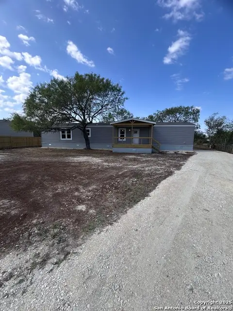 268 County Road 4637, Hondo, TX 78861