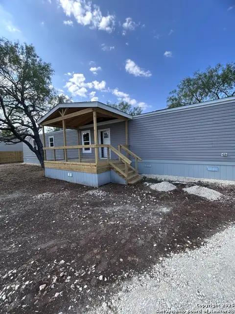 268 County Road 4637, Hondo, TX 78861 - Image #2