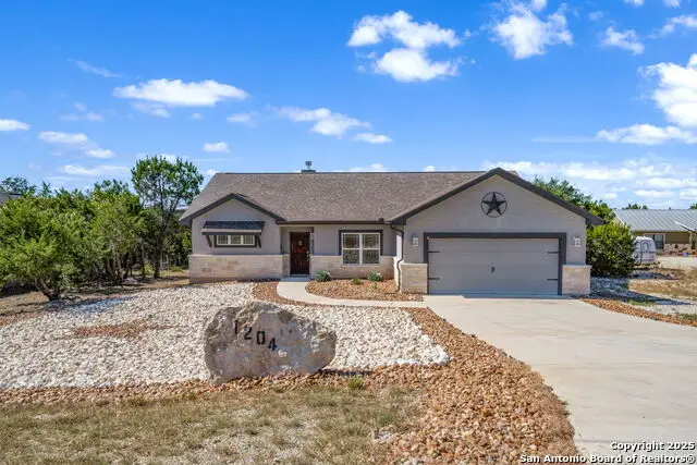 1204 Lasso Loop, Canyon Lake, TX 78133 - Image #2
