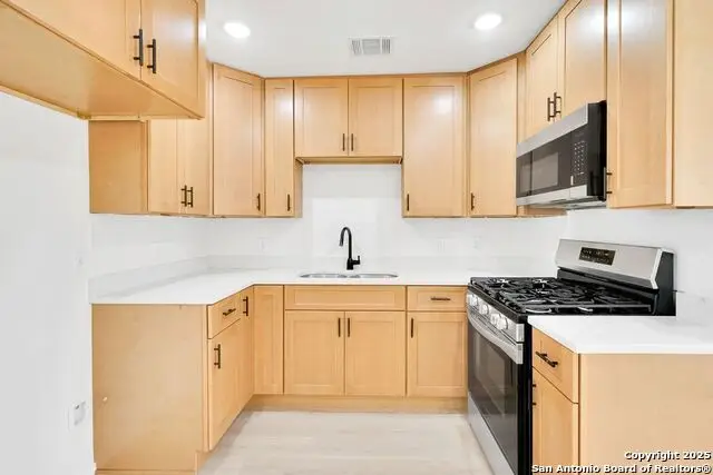 519 Price, San Antonio, TX 78211 - Image #2