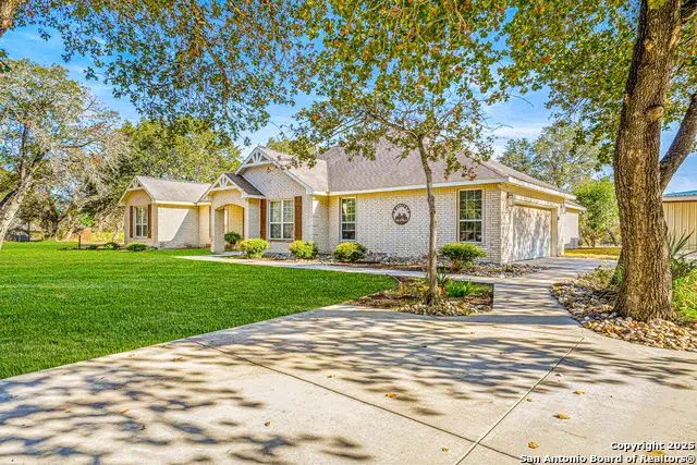 412 Cimarron, Floresville, TX 78114 - Image #2