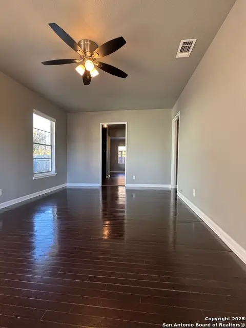 219 E Vestal Pl, San Antonio, TX 78221 - Image #2