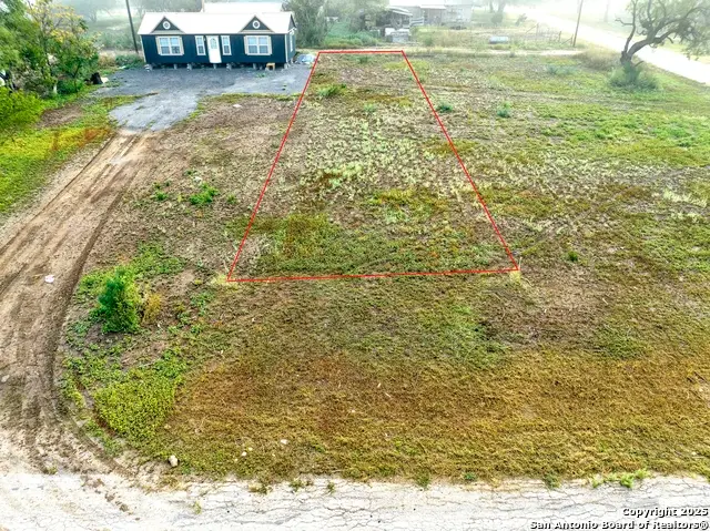 LOT 2&3 808 N Austin St., Sabinal, TX 78881 - Image #2