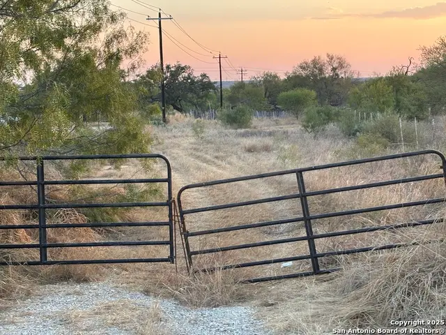 640 County Road 417, McCoy, TX 78113 - Image #1