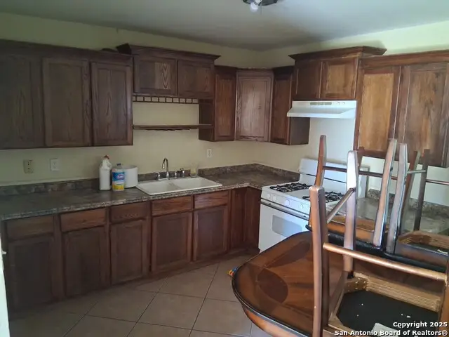 7331 Glen Mnr, San Antonio, TX 78239 - Image #2