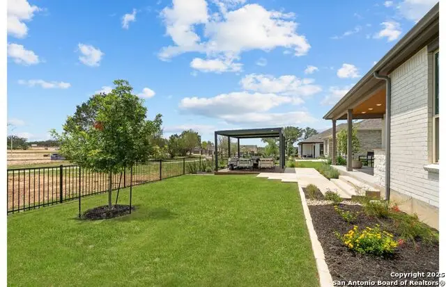 613 Dayflower Ln, New Braunfels, TX 78132 - Image #3