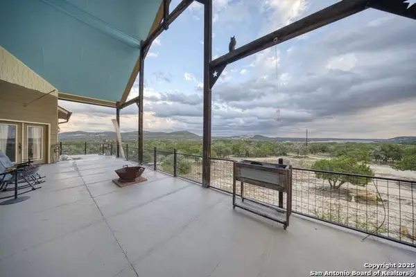 189 Scenic Sunset, Lakehills, TX 78063