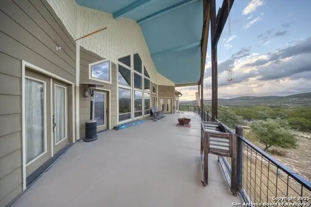 189 Scenic Sunset, Lakehills, TX 78063 - Image #2