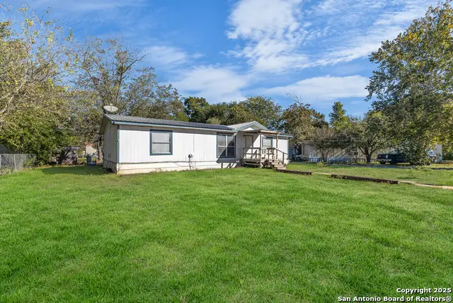 1118 32nd, Hondo, TX 78861 - Image #3