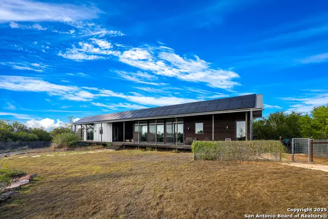 514 County Road 669, Devine, TX 78016 - Image #3