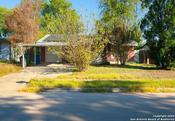 5135 Village Lawn, San Antonio, TX 78218